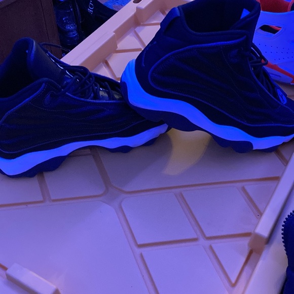 Jordan Pro Strong Black & White J’s ||| Jordan Flight Club ‘91 GS (Iced bottoms) - Picture 3 of 8